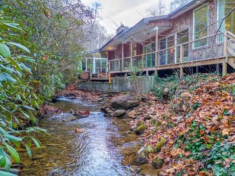 5026 Wayah Road, Franklin, NC 28734