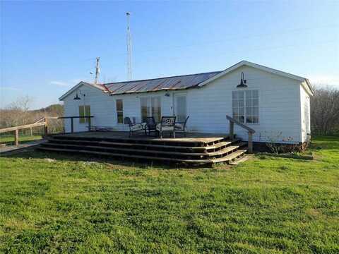 471 FM 1296, Waelder, TX 78959