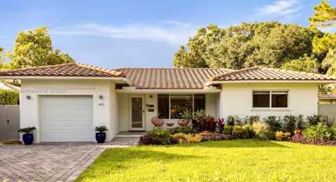 1019 NE 115th St, Biscayne Park, FL 33161