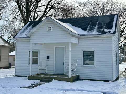 713 E High Street, Monticello, IL 61856