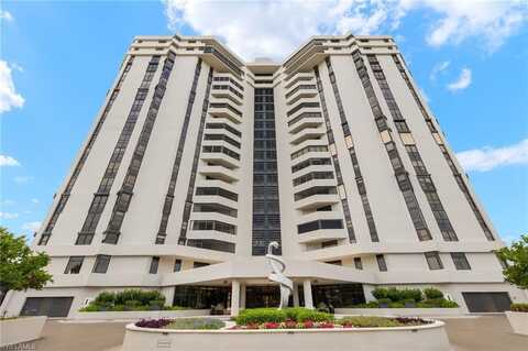 6001 Pelican Bay, NAPLES, FL 34108