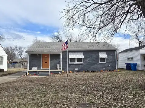 408 E St NW, Miami, OK 74354