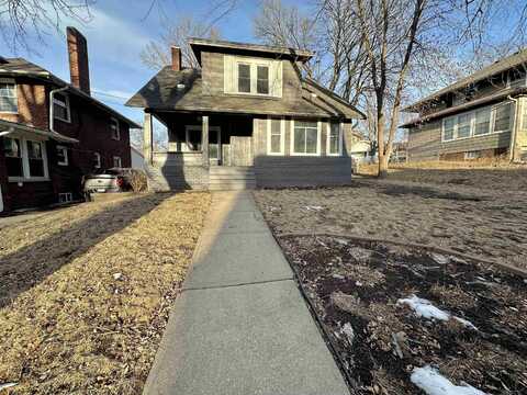 11 Stewart Ave., Sioux City, IA 51104