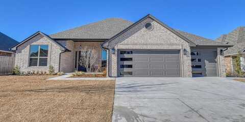 2808 Village Lake Drive, Norman, OK 73069