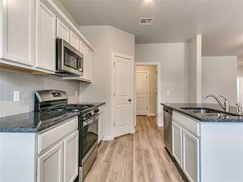 4817 Firewood Circle, Guthrie, OK 73044