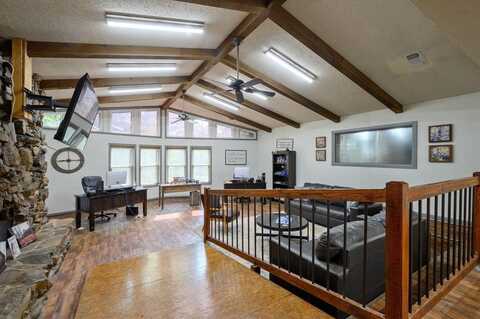 141 Wildwood Trail, Broken Bow, OK 74728