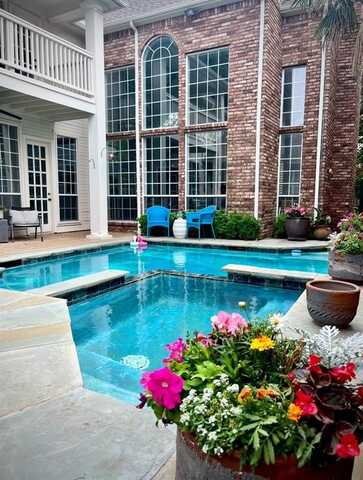 5822 Preston Fairways Drive, Dallas, TX 75252