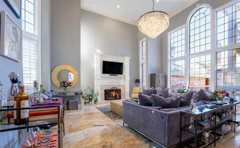 5822 Preston Fairways Drive, Dallas, TX 75252