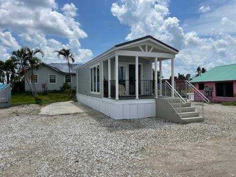 4500 Pine Island Rd NW, Matlacha, FL 33993