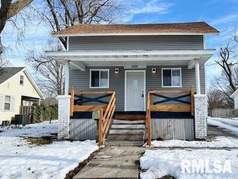 2018 N 9TH Street, Springfield, IL 62702