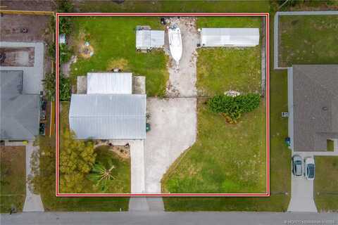 416 SW Bradshaw Circle, Port Saint Lucie, FL 34953