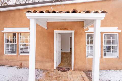 307 PINO, Santa Fe, NM 87505