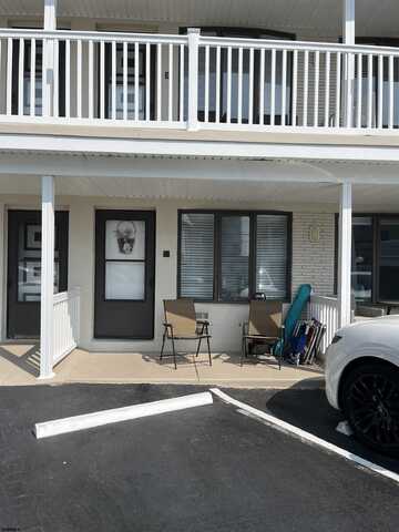 9401 Pacific Ave Ave, Margate City, NJ 08402