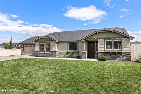 6210 Cottonwood Lp, Yakima, WA 98903