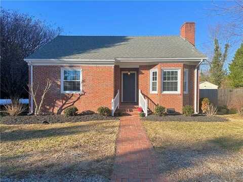 23 Cedar Lane, Kilmarnock, VA 22482