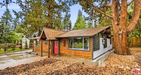 43034 Moonridge Rd, Big Bear Lake, CA 92315
