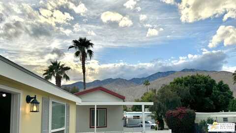 323 Wigwam St, Palm Springs, CA 92264