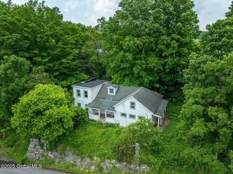 9 McDougal Lake Road, Greenwich, NY 12823