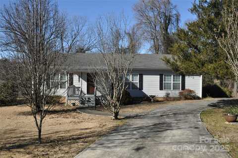 110 W Greenwood Street, Landrum, SC 29356