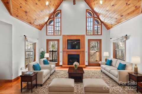 735 Holleridge Road, Ferguson, NC 28624