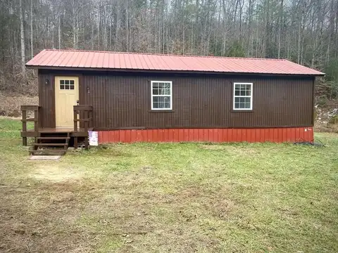 484 Montgomery Rd, Cumberland, KY 40823