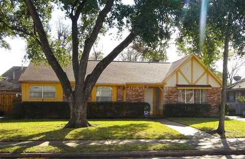 11711 Brighton Lane, Meadows Place, TX 77477