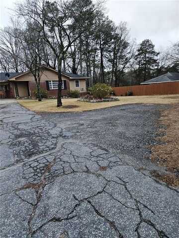 2045 South Stone Mountain Lithonia Road, Lithonia, GA 30058