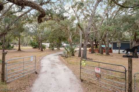 1281 NE River Rock Drive, Arcadia, FL 34266