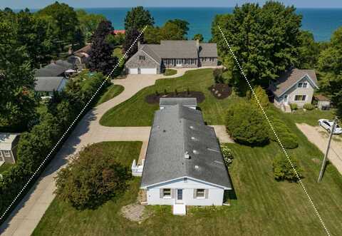 3300 3292 S Lakeshore Drive, Saint Joseph, MI 49085