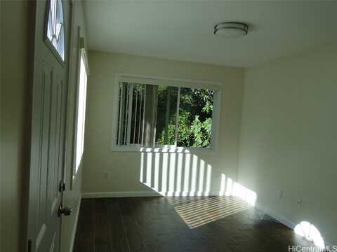 3081 Holua Place, Honolulu, HI 96819