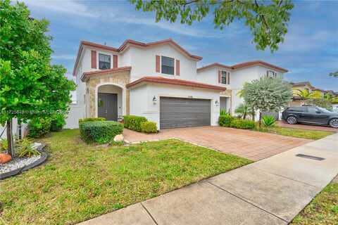 10488 W 35th Way, Hialeah, FL 33018