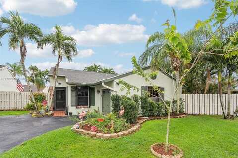 13780 Newport Mnr, Davie, FL 33325