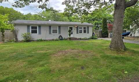 16 Sagewood Drive, Shirley, NY 11967