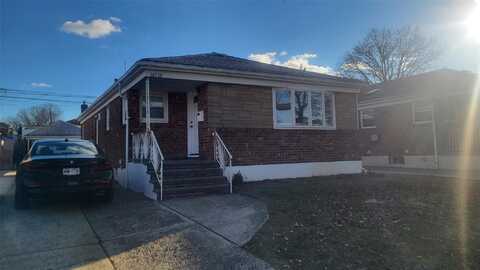 147-60 6th Avenue, Whitestone, NY 11357