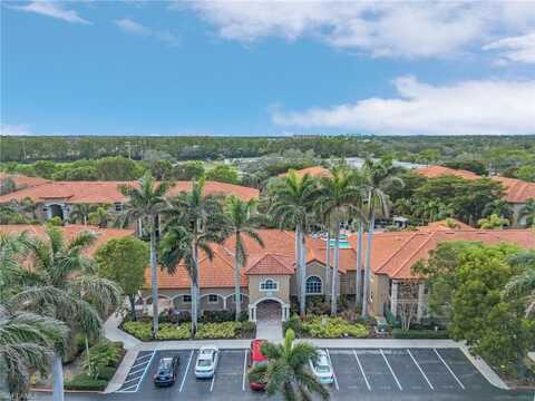 8950 Colonnades, BONITA SPRINGS, FL 34135