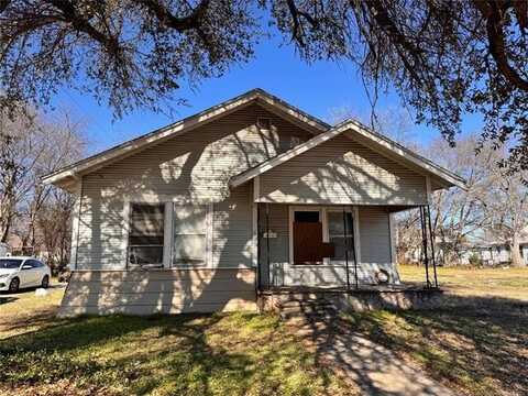 513 Lake Murray E, Ardmore, OK 73401