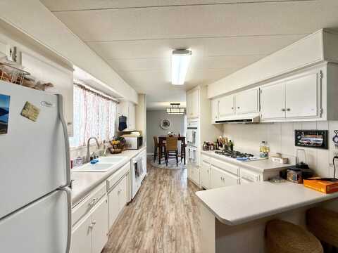 24001 Muirlands Blvd, Lake Forest, CA 92630