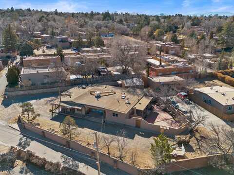 420 Camino Don Miguel, Santa Fe, NM 87505