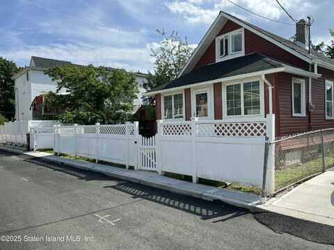 54 Waterside Street, Staten Island, NY 10306