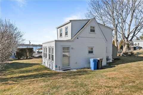 30 Warren Avenue, Middletown, RI 02842