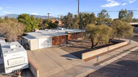 2802 N Cloverland Avenue, Tucson, AZ 85712