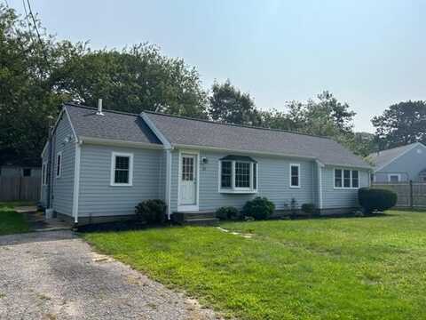 32 Fifth Avenue, West Hyannisport, MA 02672