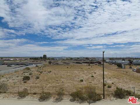 6 between M & L12, Lancaster, CA 93535
