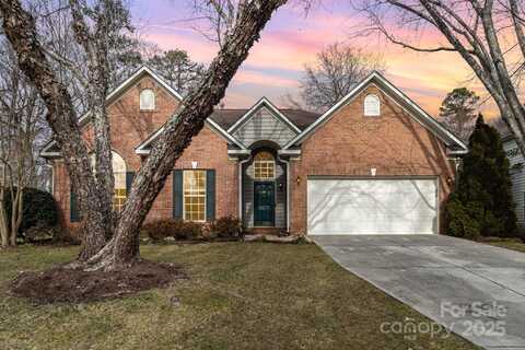 9207 Hickory Tree Lane, Charlotte, NC 28277