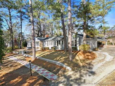 2712 Morganton Road, Fayetteville, NC 28303