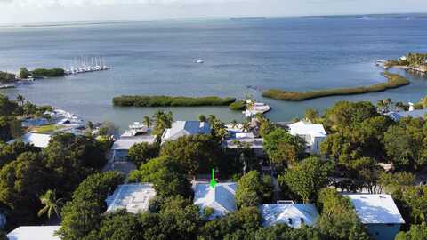 235 Buttonwood Shores Drive, Key Largo, FL 33037