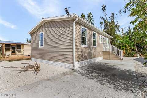 7264 Drum Drive, Saint James City, FL 33956