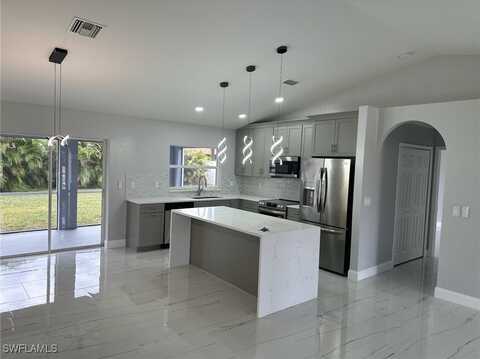 4206 SW 7th Avenue, Cape Coral, FL 33914
