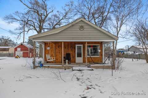 17076 2nd Street, Nunica, MI 49448