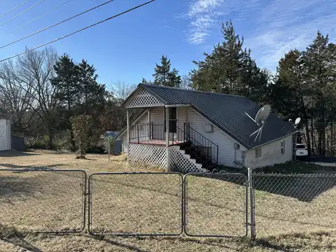 121 Lillian Road, Rockaway Beach, MO 65740